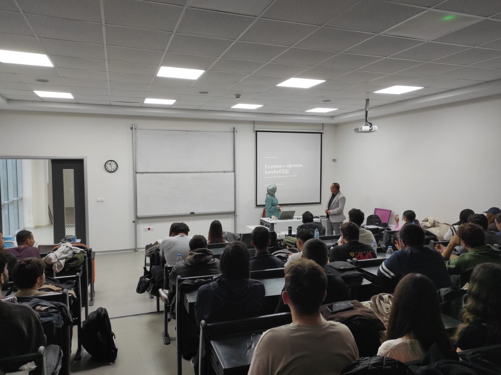 Öğrenci Değişim Programları Bilgilendirme Toplantısı, Derslik 13
